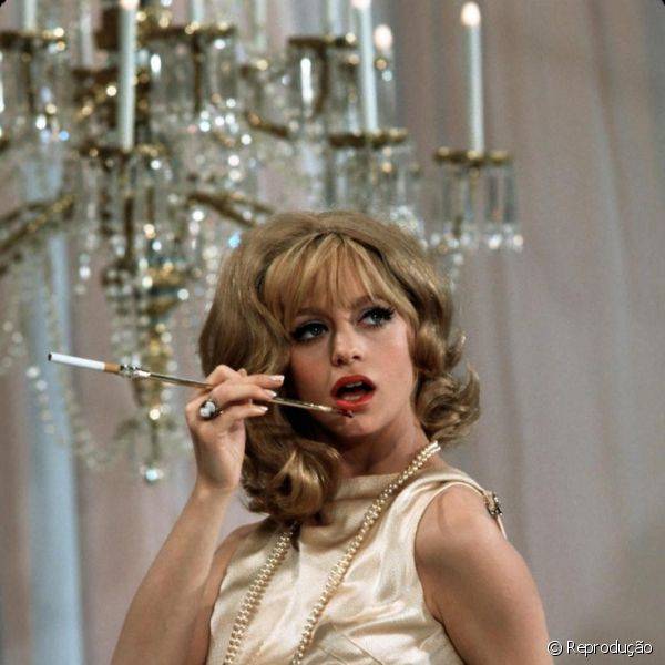Os labios de Goldie apareciam geralmente em tons apagados, mas por vezes a atriz gostava de os destacar com um pouco de cor